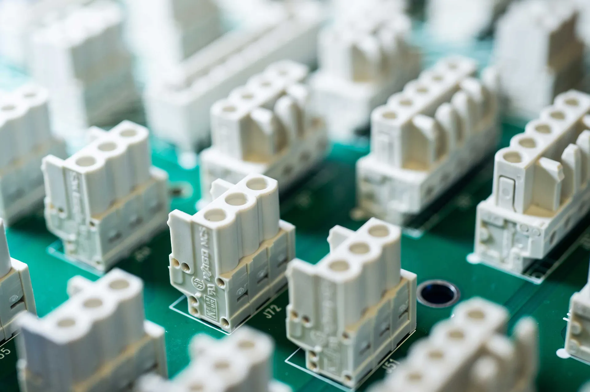 Portrait technicien casqué en centrale nucléaire — Romain Beaumont