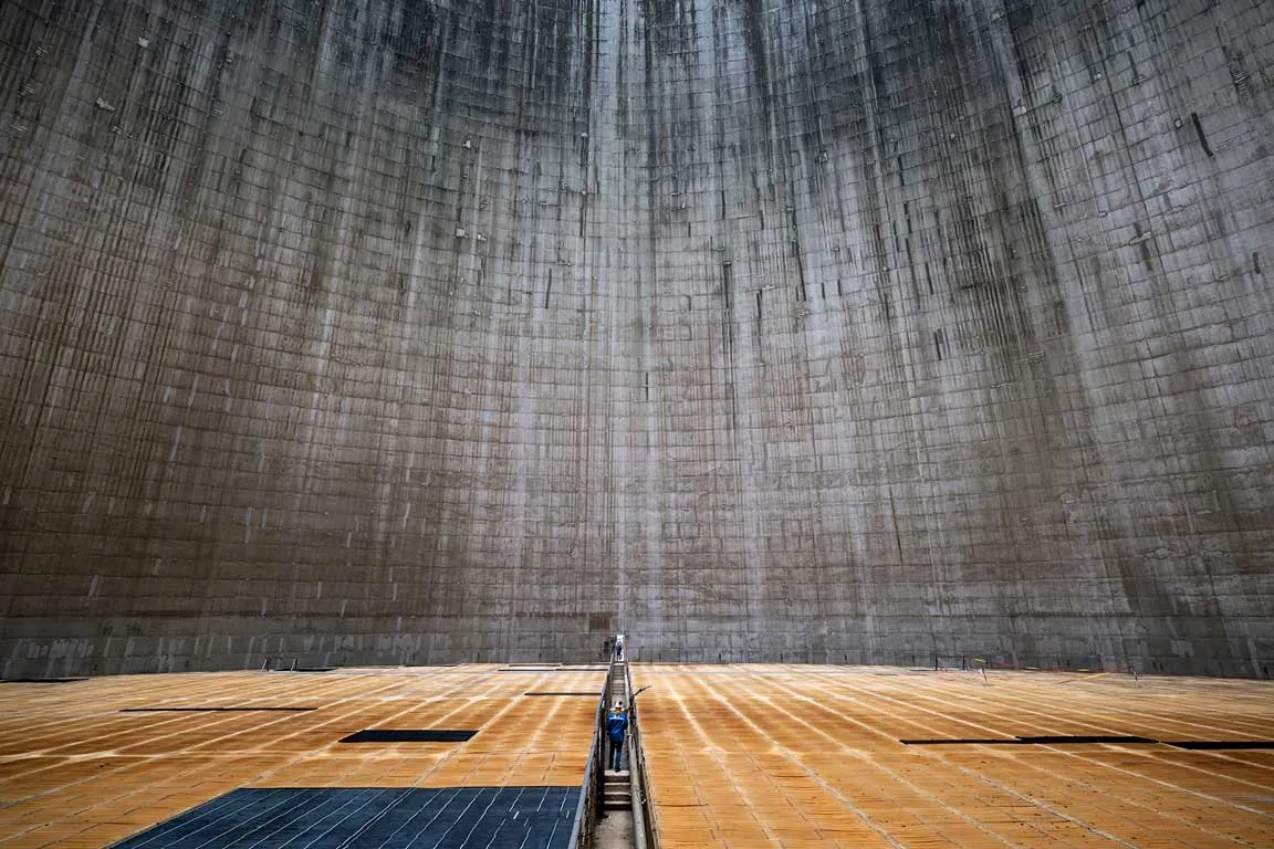 Opérateur·rice en salle de commande nucléaire — Romain Beaumont