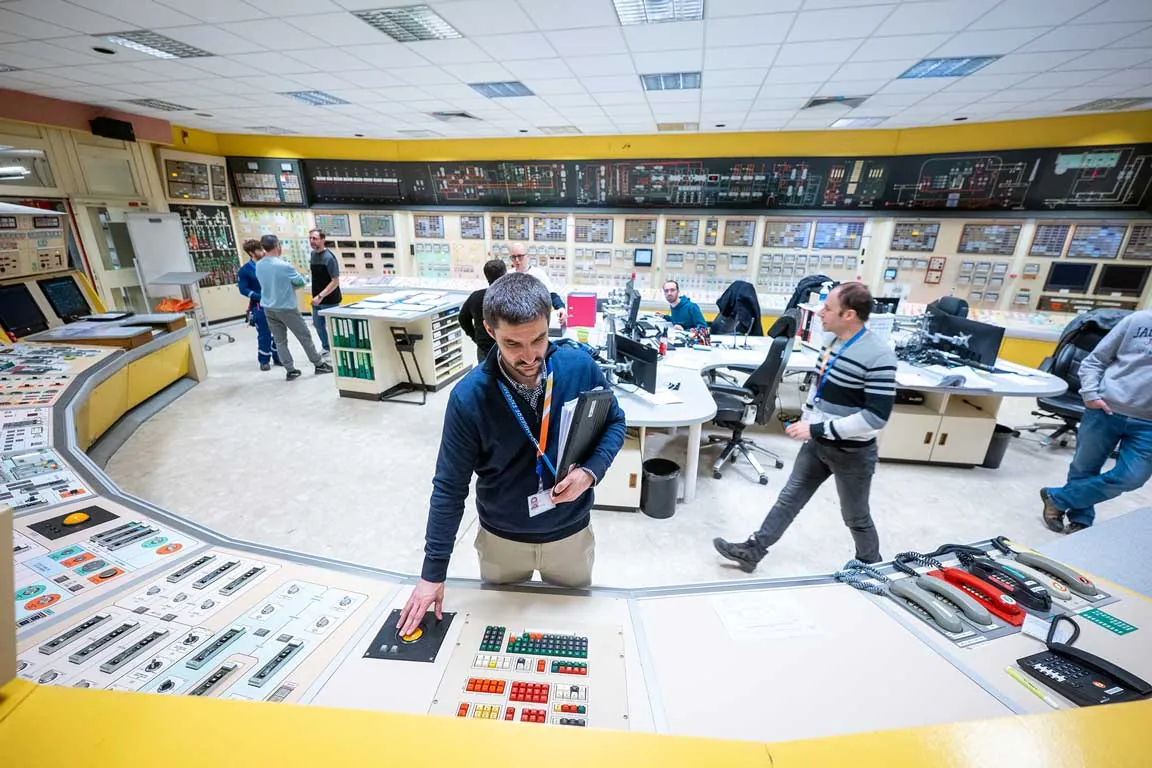 Bâtiment réacteur — Romain Beaumont photographe industriel